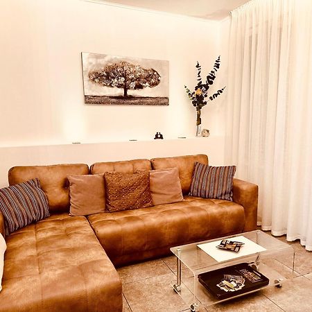 Apartment In Centre Of Zagreb - Lions Den Esterno foto