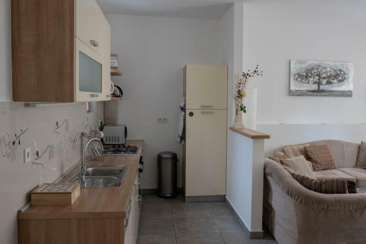 Apartment In Centre Of Zagreb - Lions Den Esterno foto